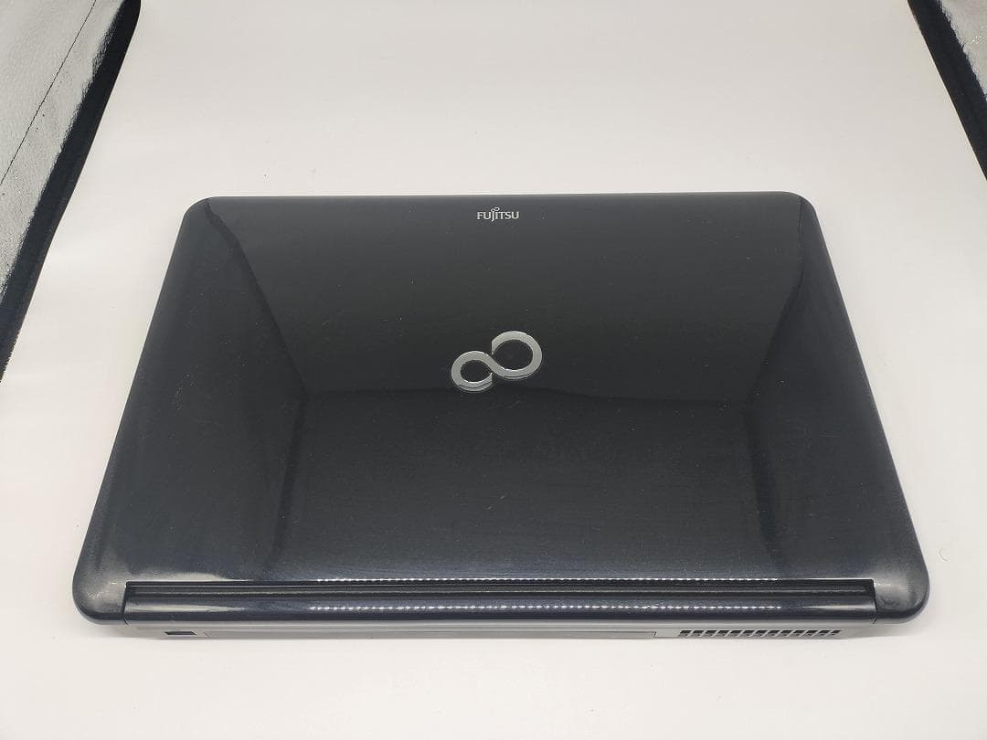 【FUJITSU】爆速 Core i7/新品SSD256GBノートパソコンE6