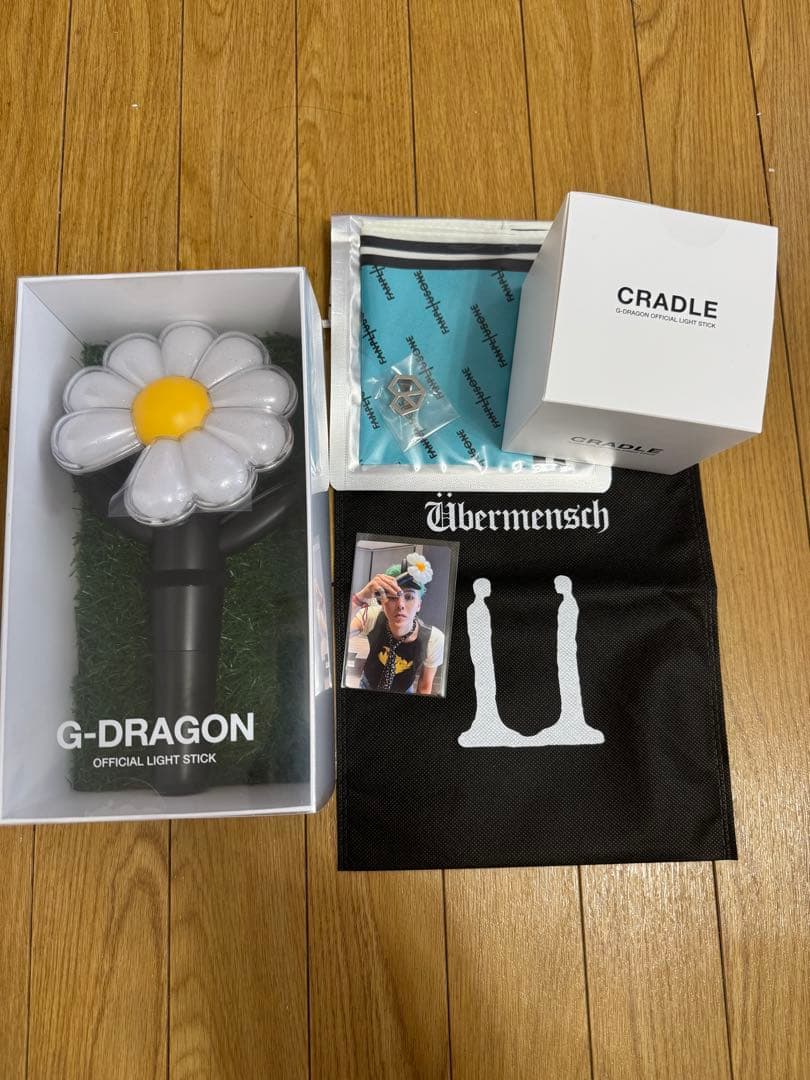 G-DRAGON 公式ライトスティック 新品未使用 4点セット　ジヨンペンライト