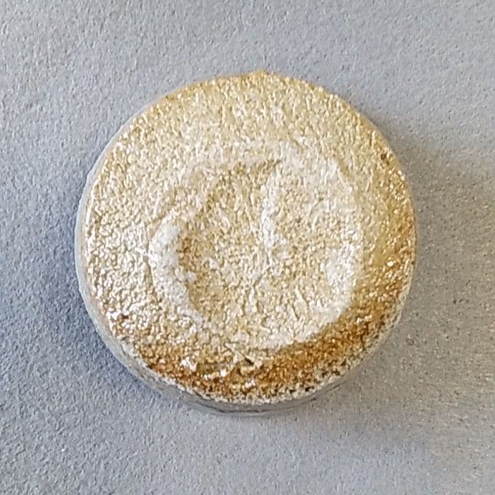 西岡小十　作　斑唐津ぐい吞み　まだら唐津ぐい吞み　唐津ぐい吞み　箱なし