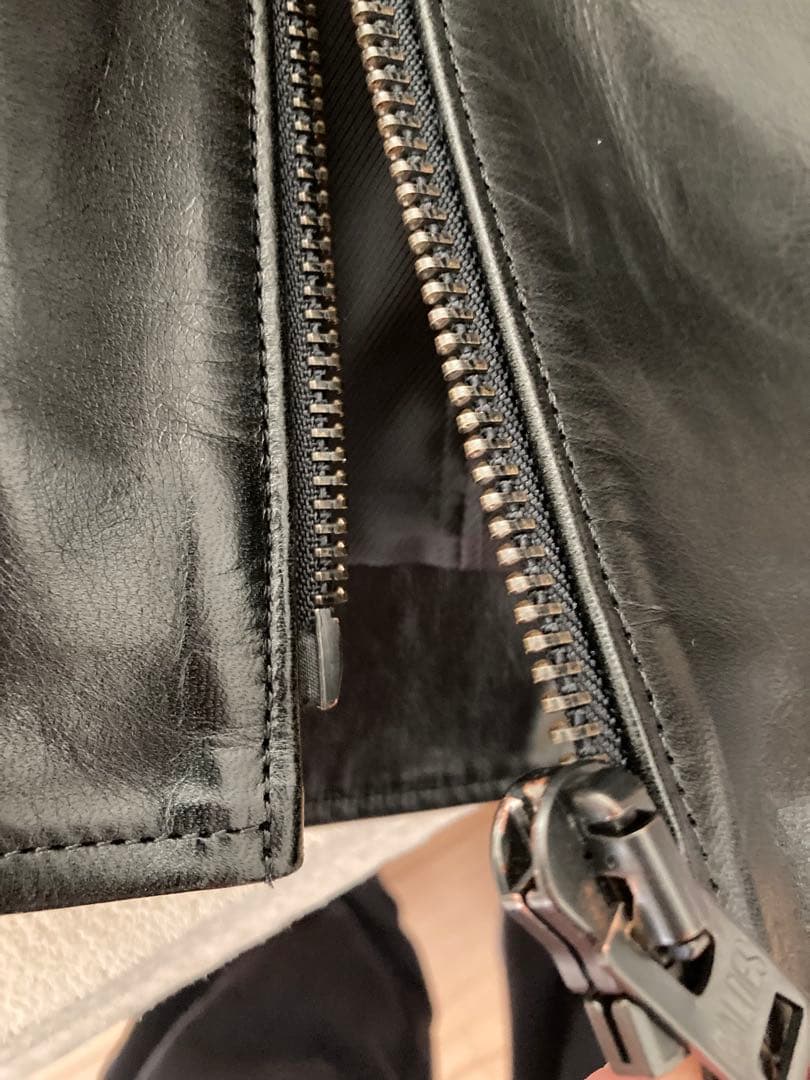 MAIN MAIN ATTRACTION ライダース