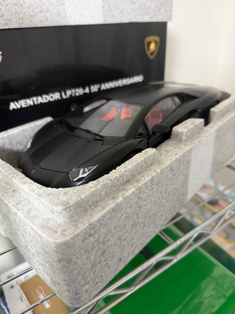 希少　難有　1/18 オートアート　ランボルギーニ アヴェンタドール　50th