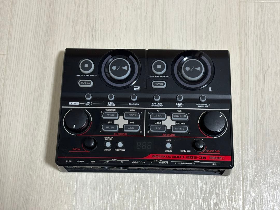【美品】BOSS RC-202 ループステーション　ケーブル 説明書 箱付属