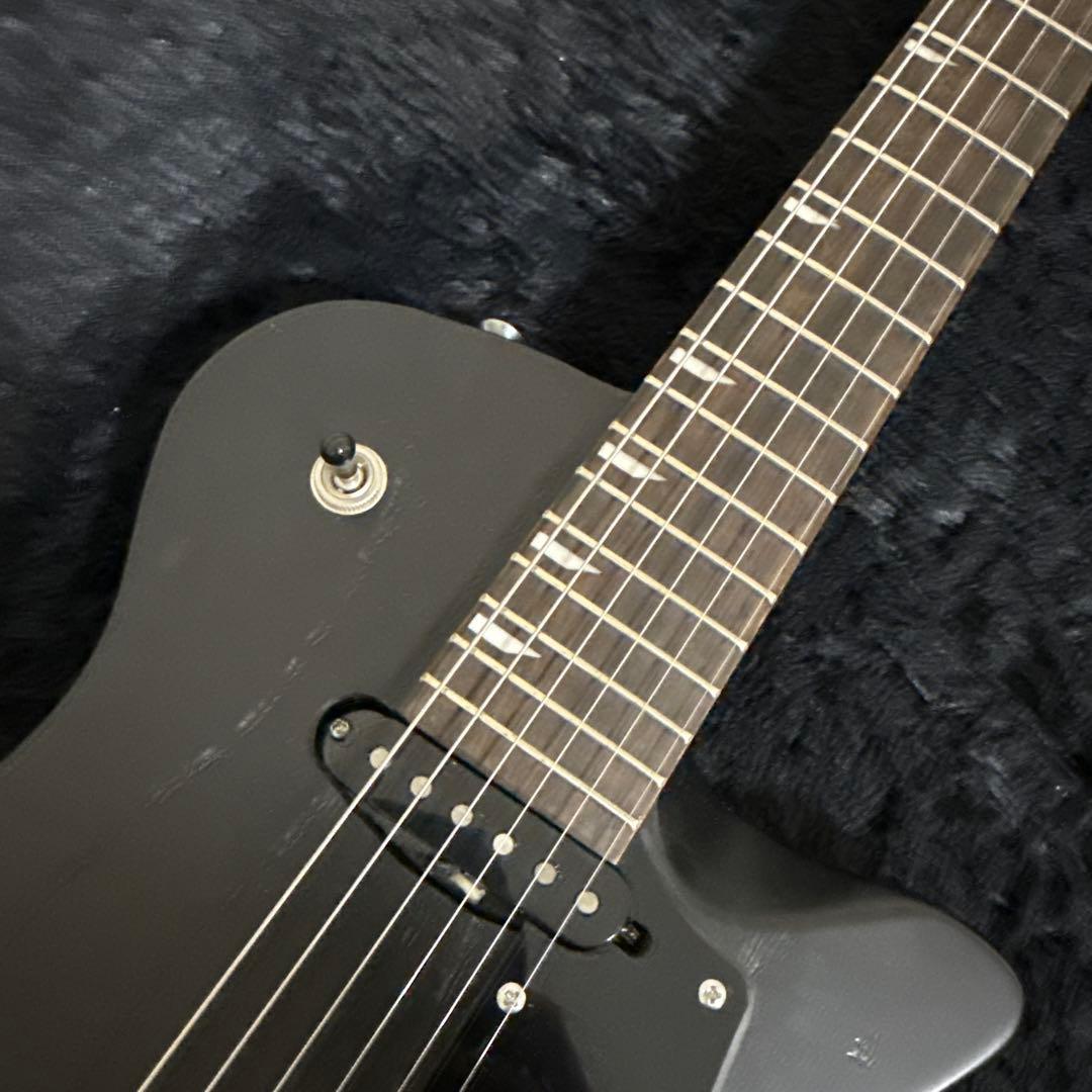 Ryoga HORNET エレキギター スルーネック 黒 木目 弦楽器