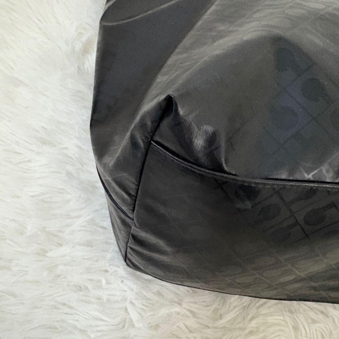 極美品✨ゲラルディーニ　ショルダーバッグ　バイーラ 2way スタッズ ソフティ