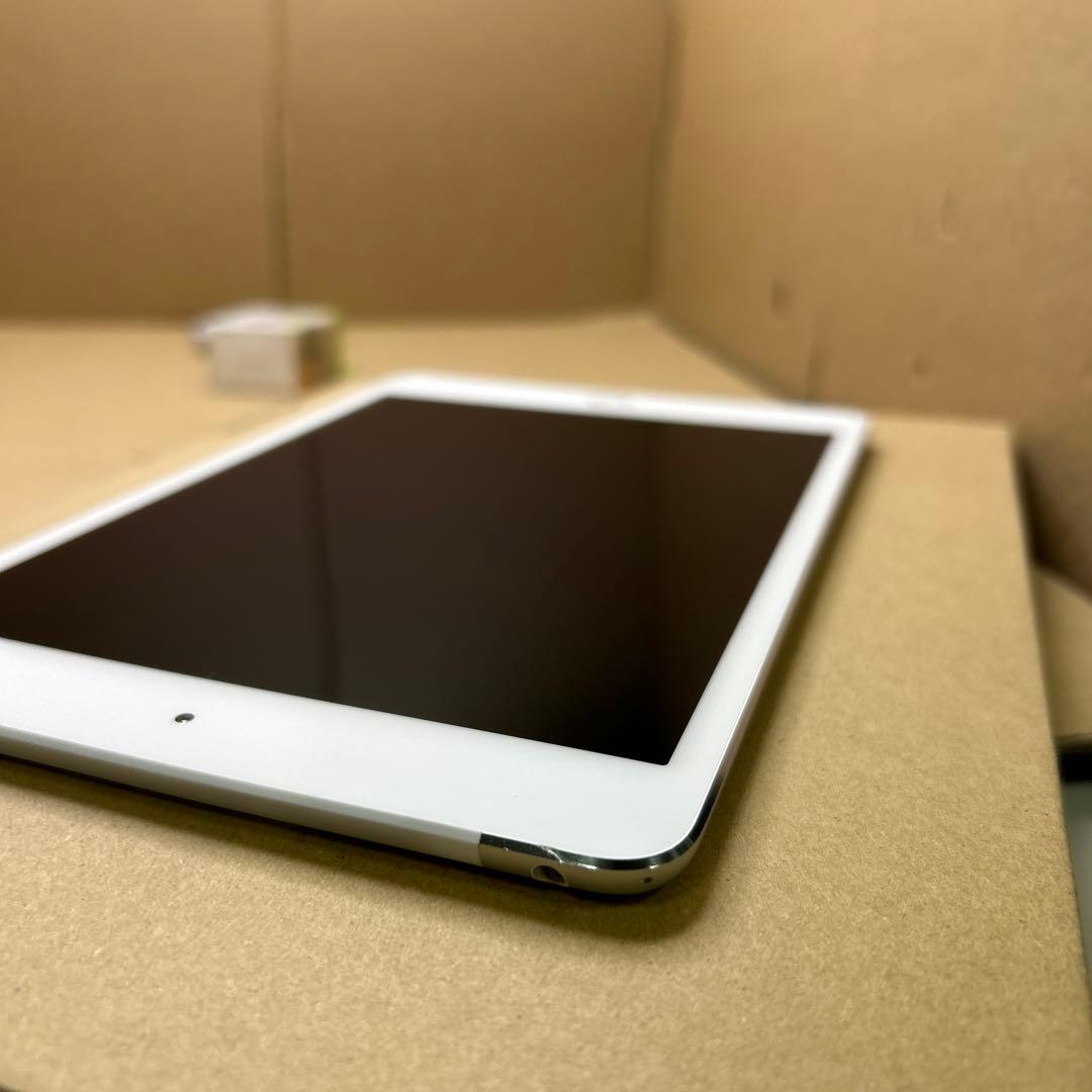 iPad本体 Apple iPad mini 4 Wi-Fi + Cellular 32GB