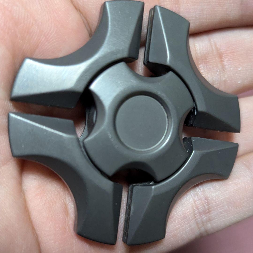 特注品 4枚羽 チタン製 ハンドスピナー EDC