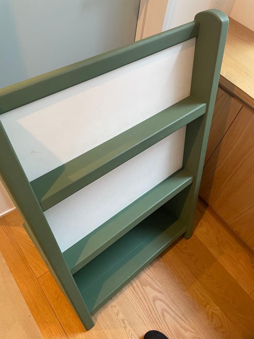 絵本棚 山の前製作所　ほろほろ森