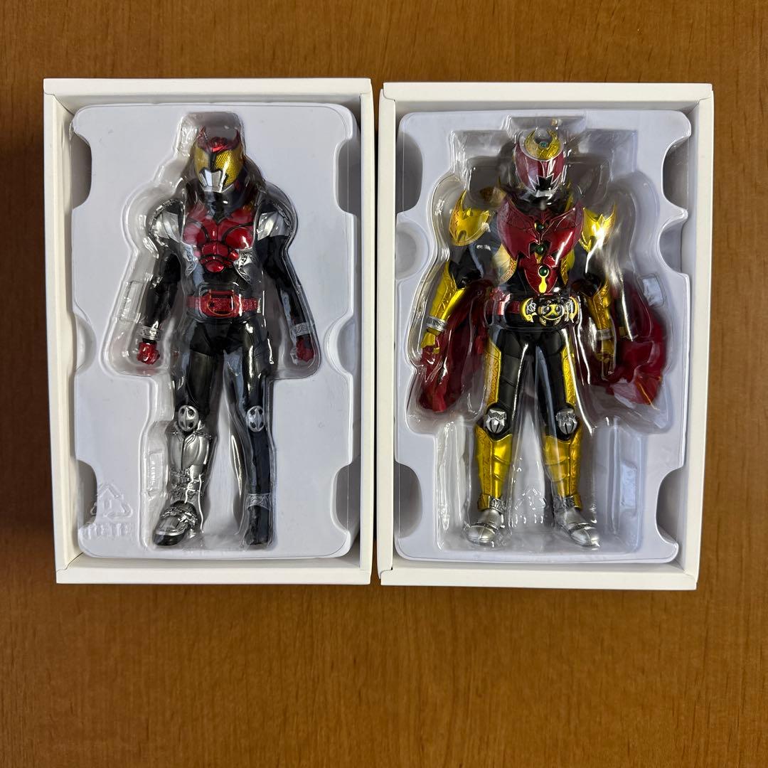 真骨彫　仮面ライダーキバ　セット