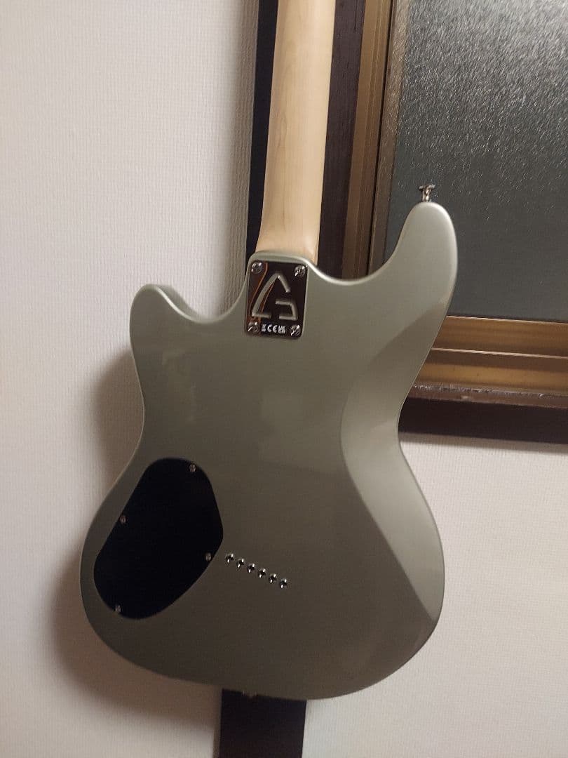 【ほぼ新品】GUILD Surfliner HH Shoreline Mist