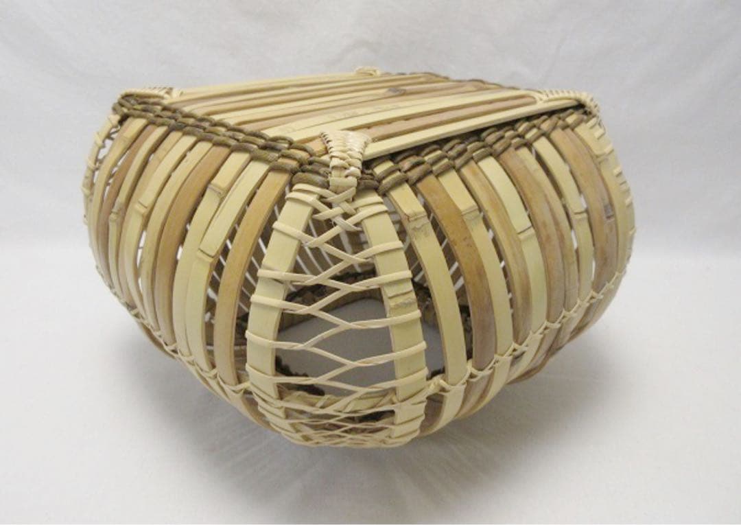 ほぼ未使用 華道具 竹心斎造 花籠 竹おとし付 花器 和室 竹細工 共布 共箱