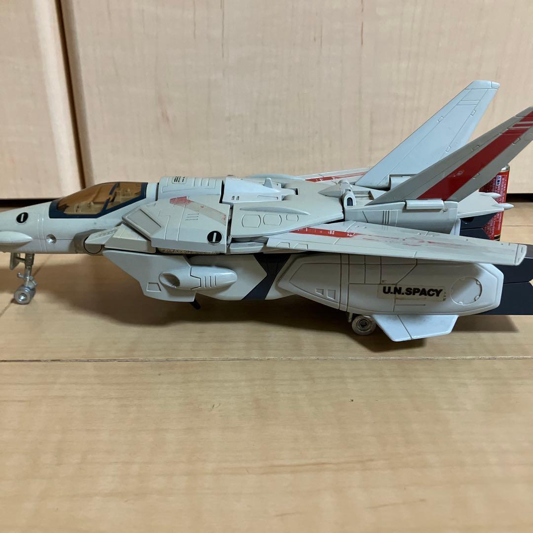 VF-1J バルキリー（一条輝機） タカトクトイス 超合金 1/55 マクロス