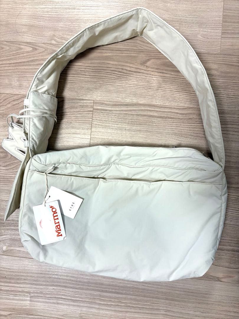 Marmot×ETRE TOKYO PERTEXパディングショルダーバック