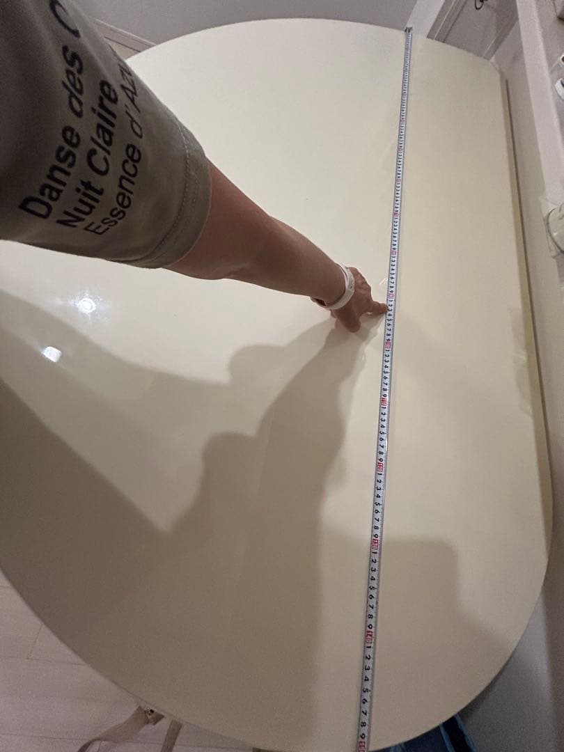 大塚家具　涙型ダイニングテーブル