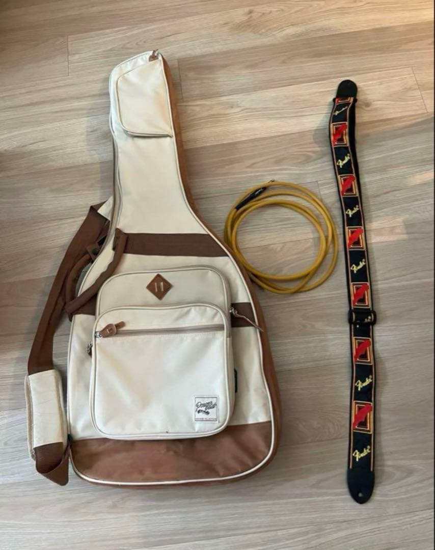 【美品】FenderJapan JD21011981 多めおまけつき