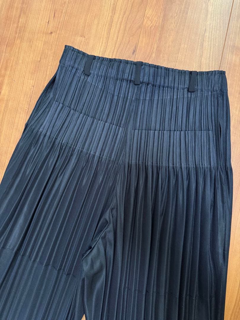 美品 PLEATS PLEASE ブラック サルエルパンツ