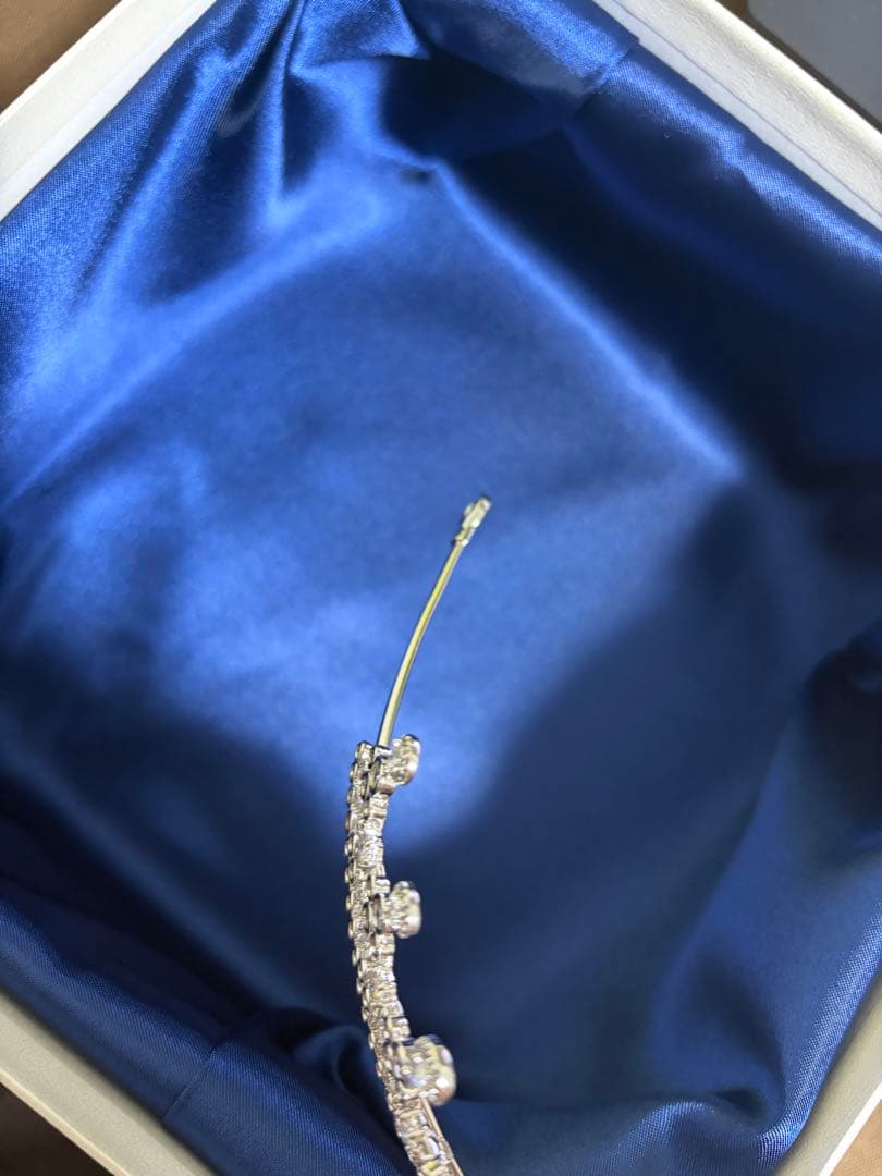 美品　LoveTiara ラブティアラ　ジルコニア ティアラ　ナディア