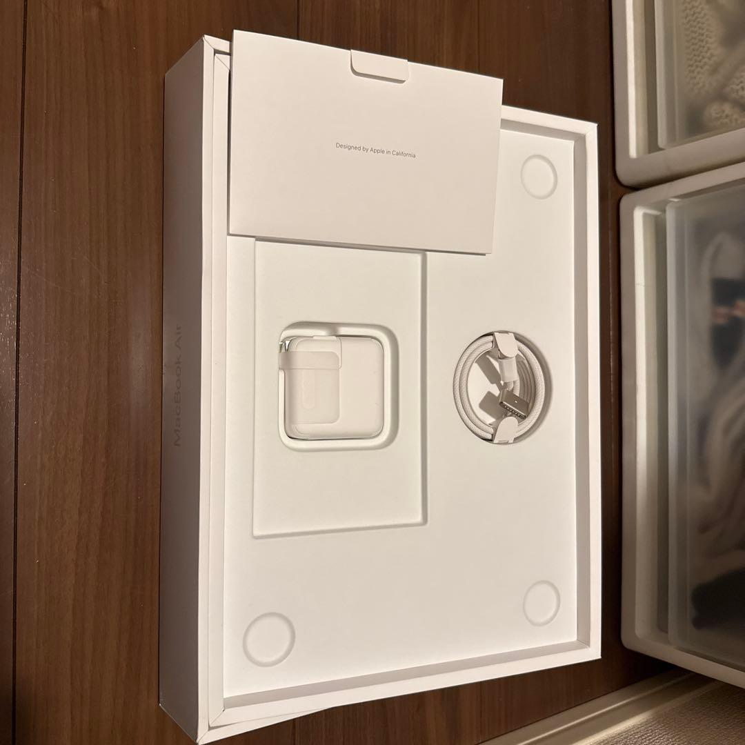 MacBook Air M2 2022 16GBメモリ 256GB 13インチ