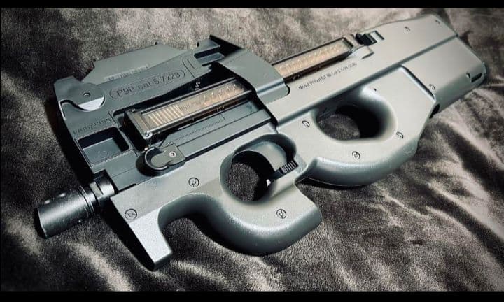 東京マルイ P90 ドットサイト搭載型 スタンダード電動ガン