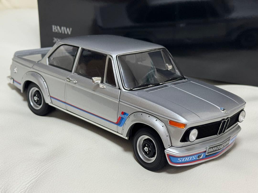 ☆ 京商 BMW 2002 ターボ 1/18 ☆