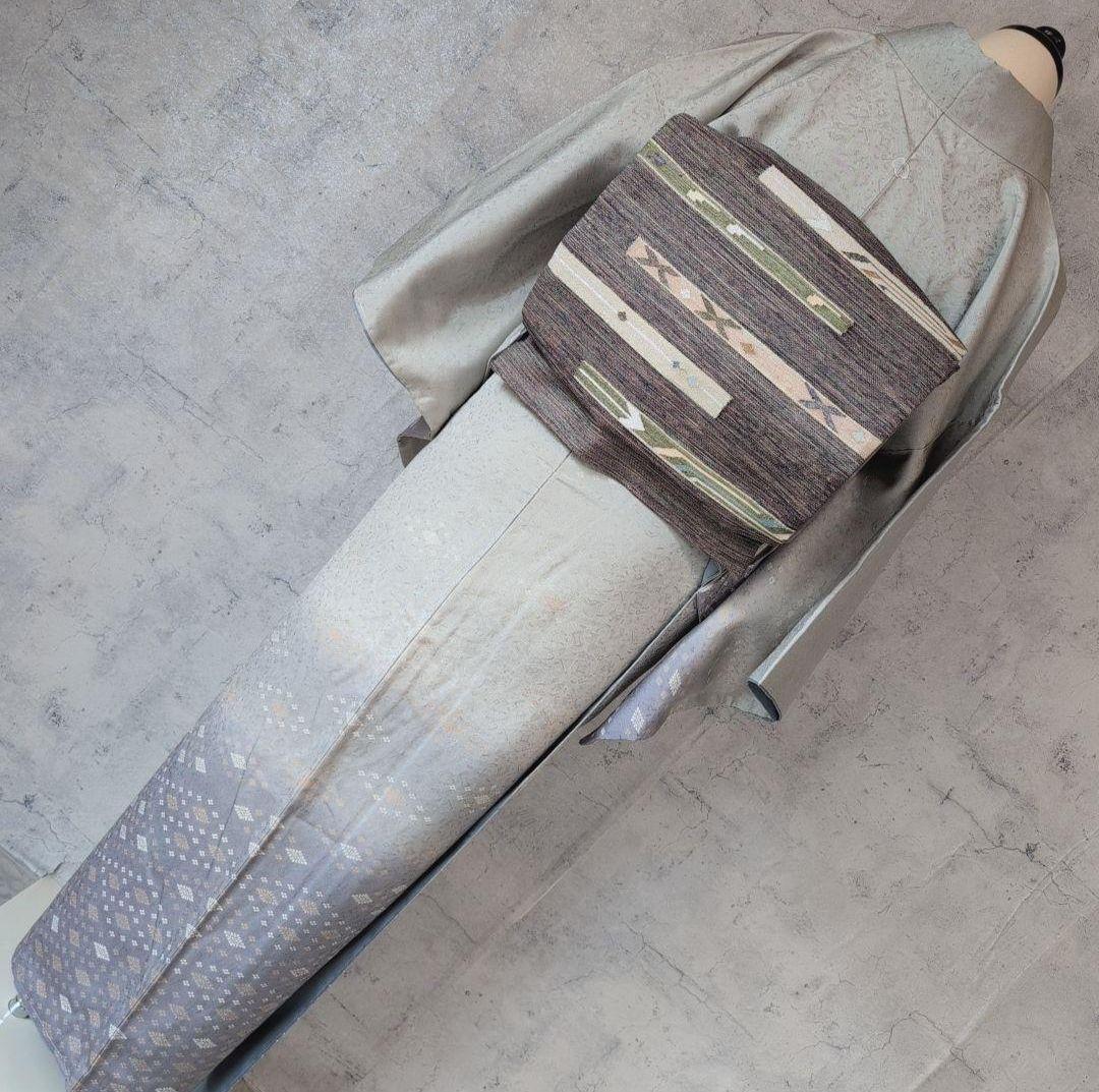 訪問着単品　付下げ正絹　シルバーグレー　パールトーン　幻想　A1r