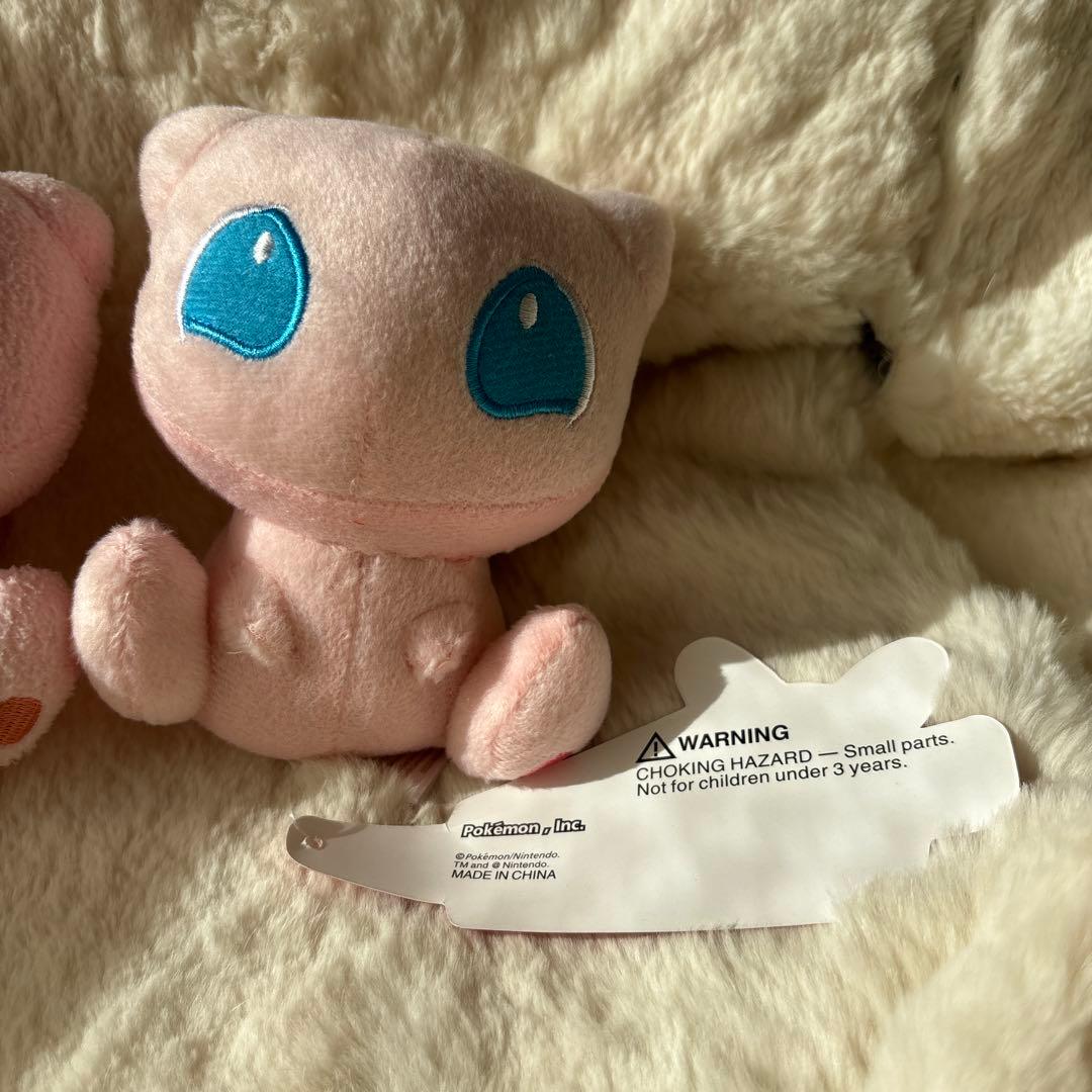 ポケモンセンター　ミュウ　海外　ぬいぐるみ