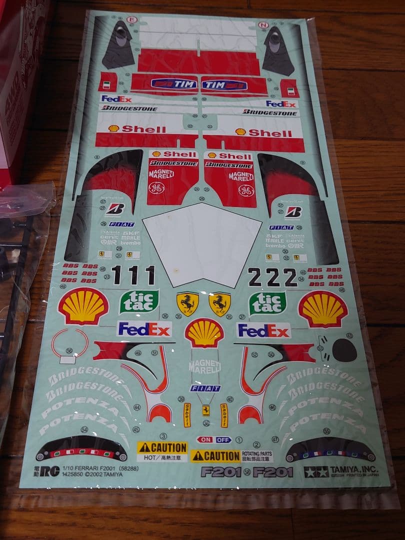 ★タミヤ1/10 フェラーリ F2001 組み立てキット [58288]