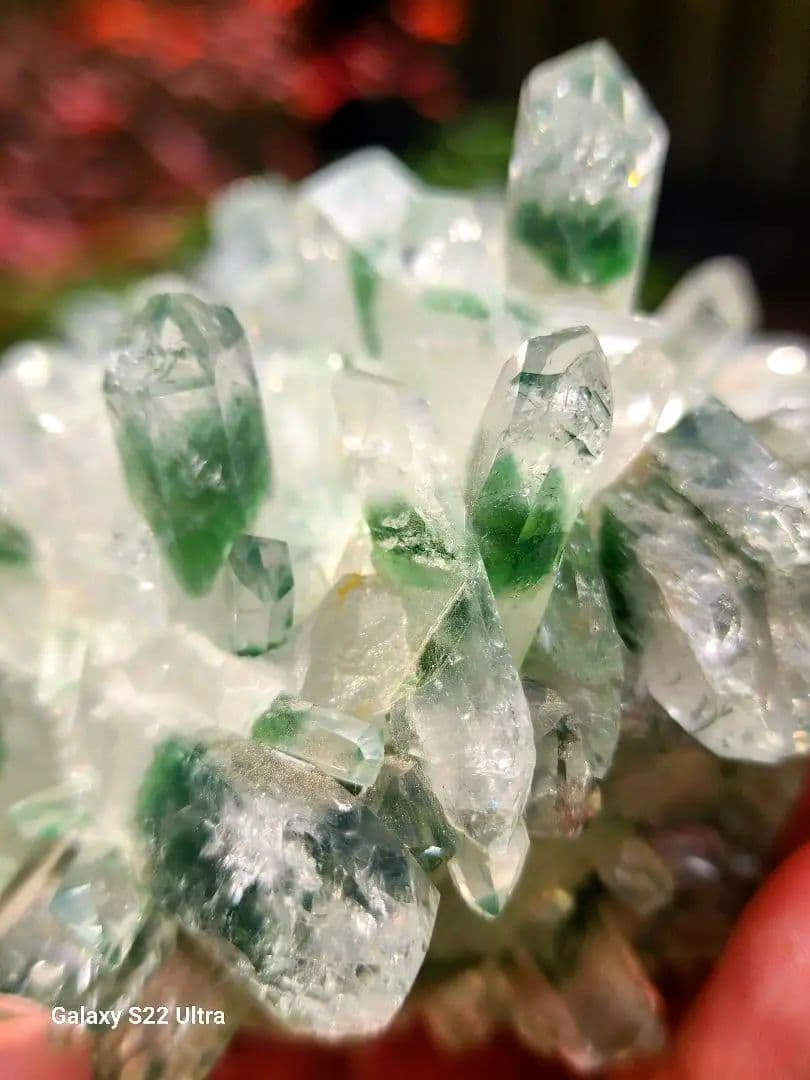 クォーツファントムクラスター