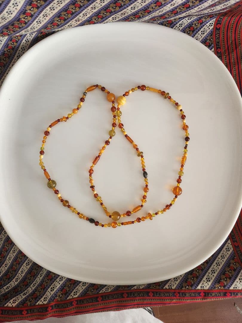 ラストセール！バルティックアンバーネックレス(琥珀)　ミックスサイズ　輸入