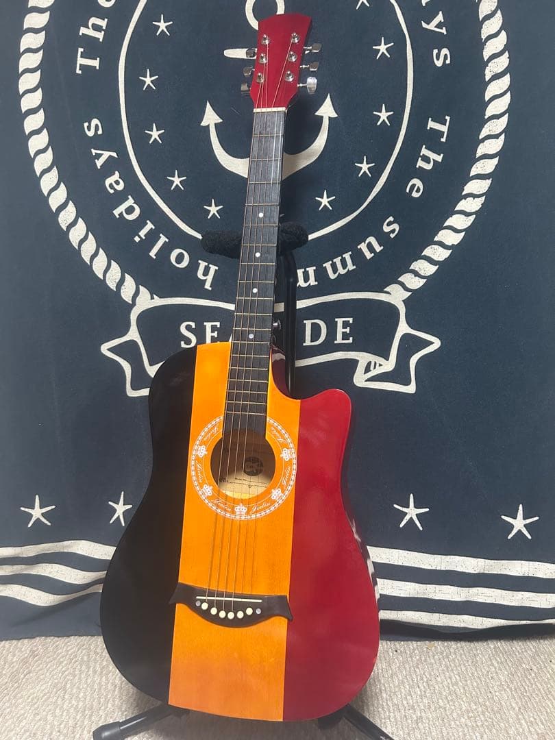 今月末迄‼️特価セール　未使用‼️カラフル　レアcolor コンパクトギター❣️