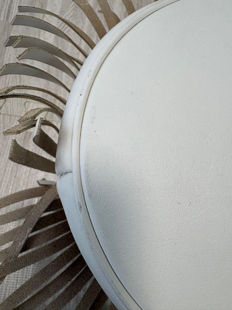 J&M Davidson ホワイトフリンジショルダーバッグ