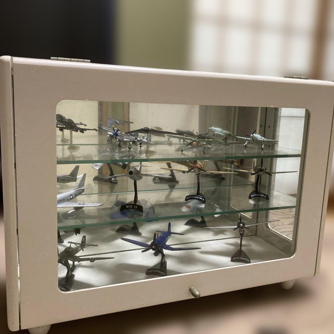 世界の戦闘機 戦闘機ミニチュアセット ガラスケース鏡付き