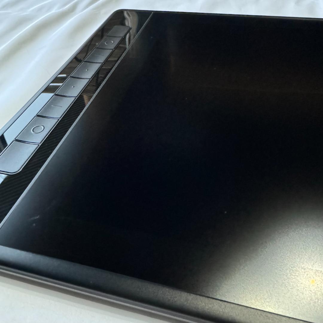 【ほぼ未使用】HUION Kamvas Pro 16 (2.5K) 豪華版