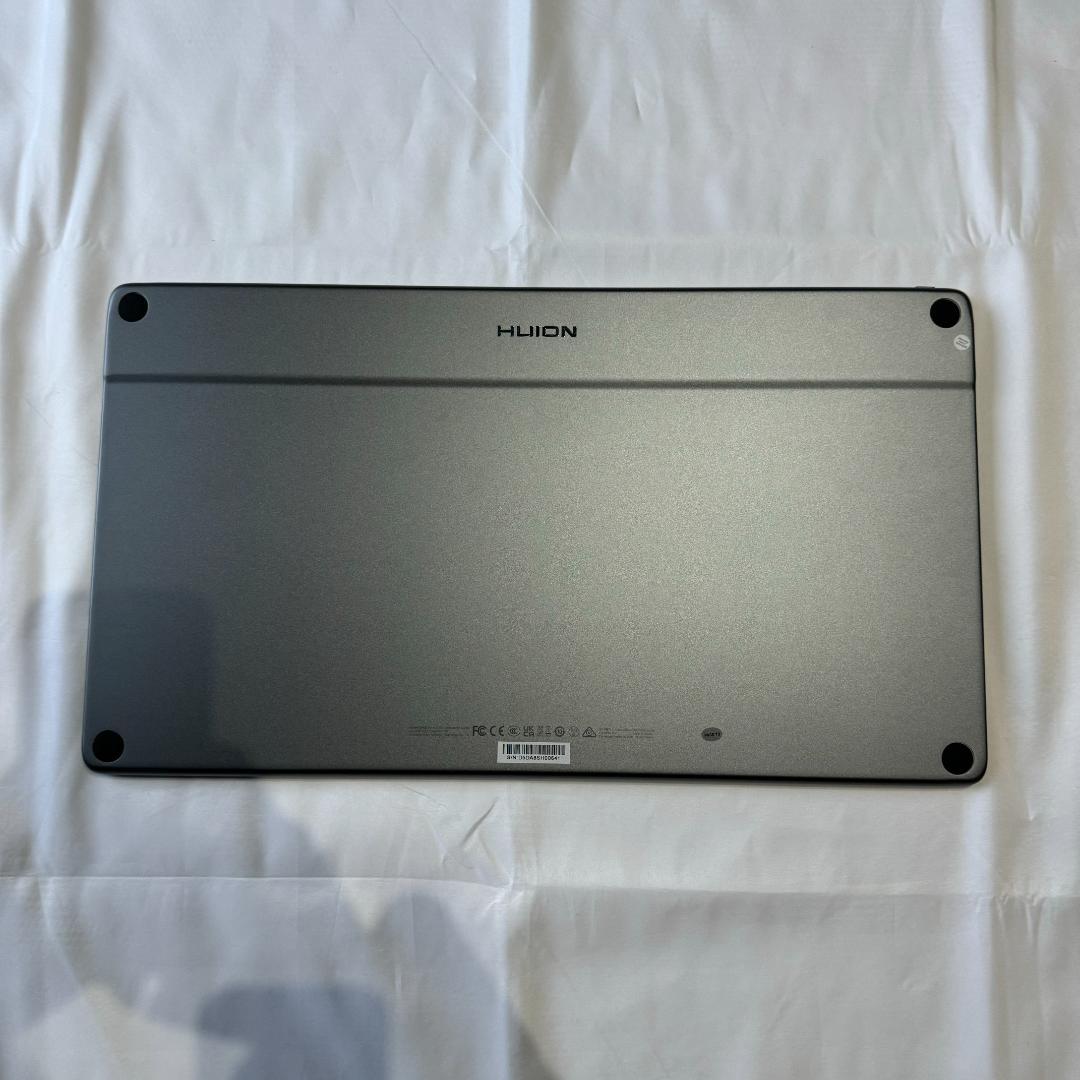 【ほぼ未使用】HUION Kamvas Pro 16 (2.5K) 豪華版