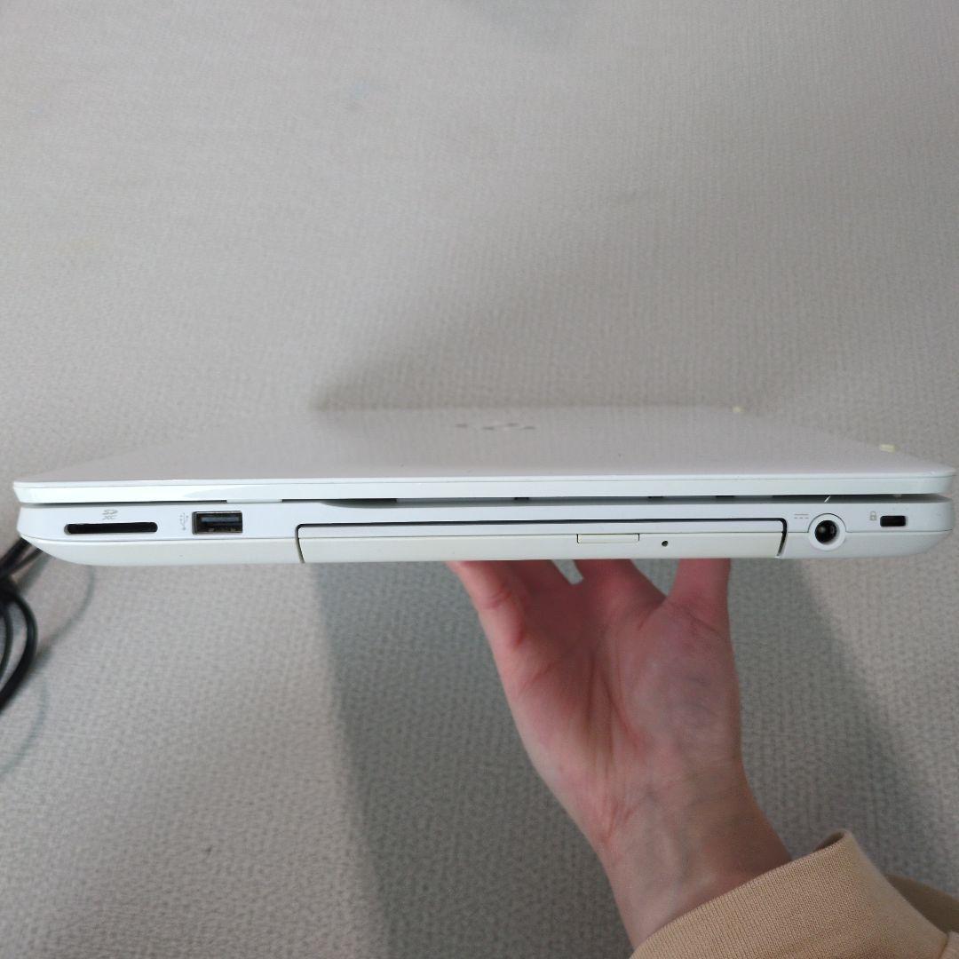 【富士通】ノートパソコン(AH44/D)15.6型ワイド