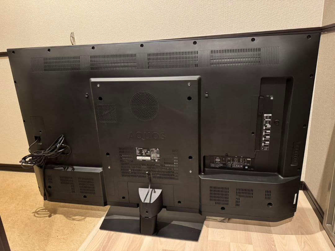 ※引取限定※SHARP スマートテレビ　壁寄せスタンド付き　60インチ