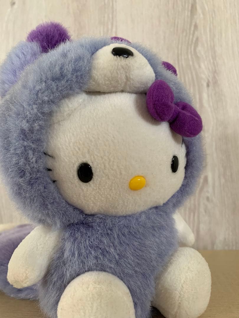 ハローキティ ご当地限定ぬいぐるみ 北海道キタキツネ