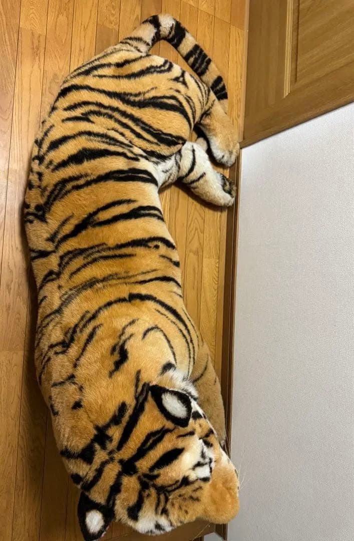 虎　トラ　超巨大ぬいぐるみ　リアル　約250cm