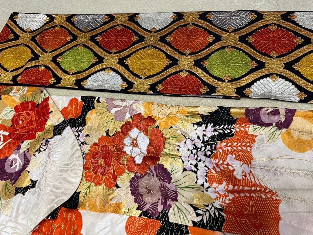 ❤️カーリーちゃん様ご購入❤️ 振袖着物と帯ユーミン荒井呉服店