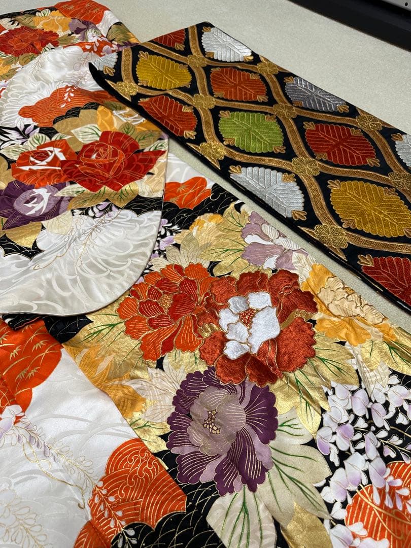 ❤️カーリーちゃん様ご購入❤️ 振袖着物と帯ユーミン荒井呉服店