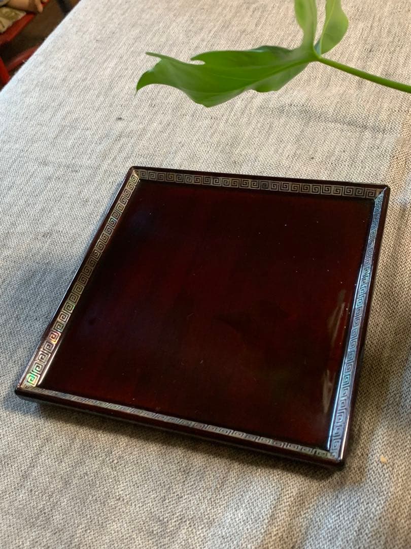 螺鈿細工 溜塗 角菓子器／折敷 18cm 未使用》