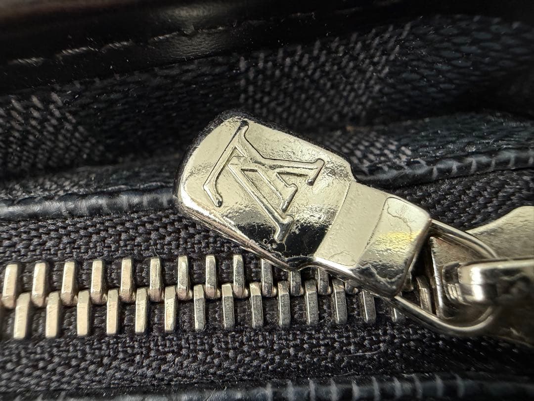 値下げ！　LOUIS VUITTON ダミエグラフィット　タダオ　ルイヴィトン