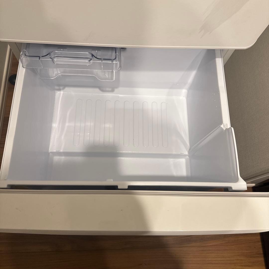 【値下げ交渉歓迎】シャープ　冷凍冷蔵庫 SJ-G417J-W 2022年製