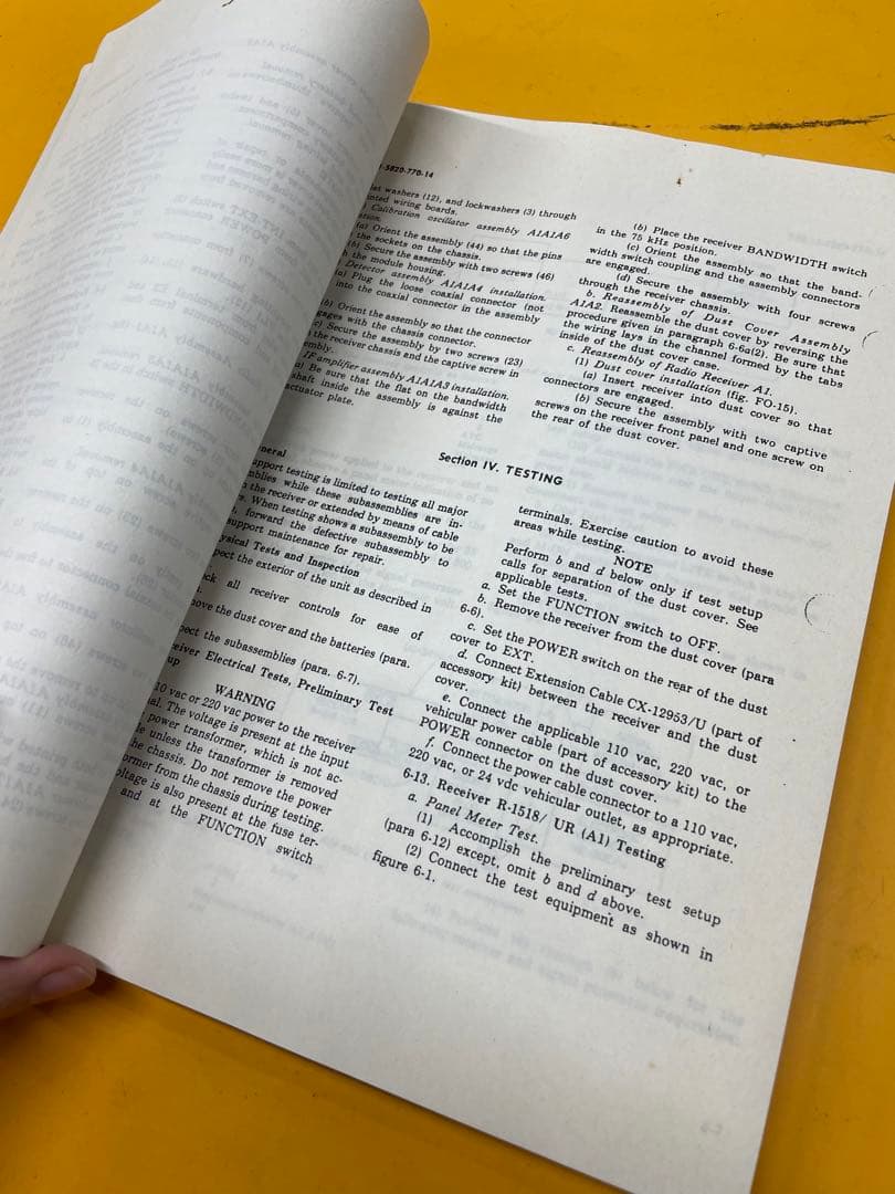 B2【used】VHF受信機　アメリカ軍　　ミリタリー　レシーバー　ラジオ