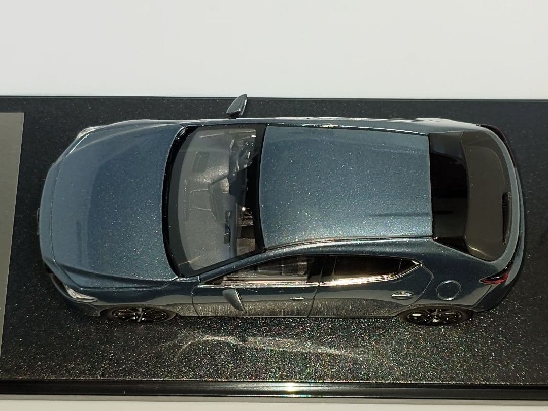 マツダ正規品 マツダ3 1/43 ミニカー グレー