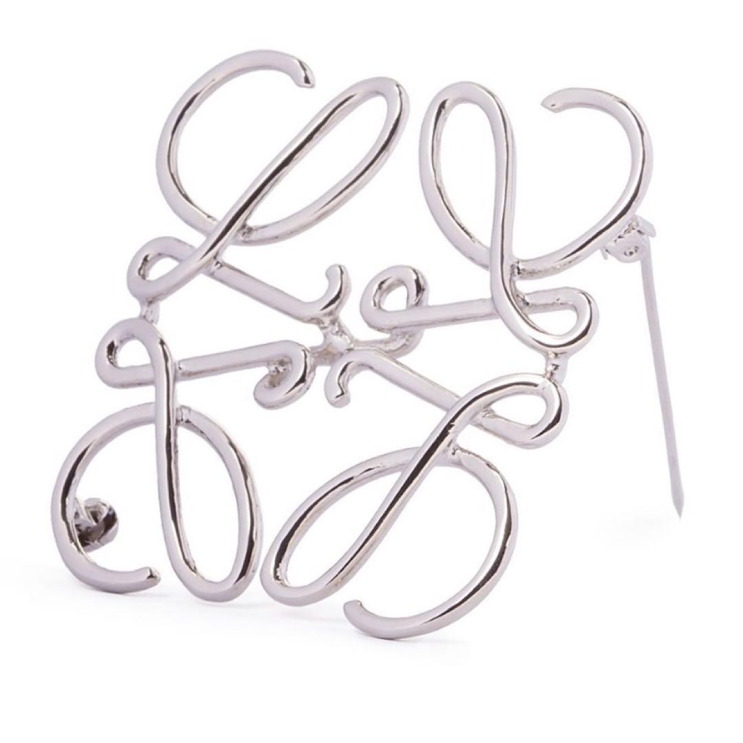 【極美品】ロエベ　アナグラム　ブローチ　パラジウムシルバー　loewe