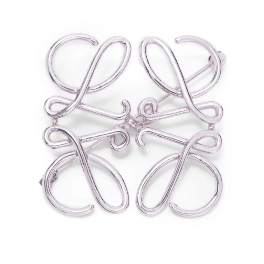 【極美品】ロエベ　アナグラム　ブローチ　パラジウムシルバー　loewe