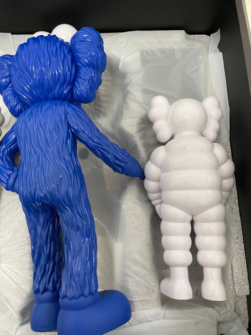 その他 #1 KAWS FAMILY BROWN/BLUE/WHITE