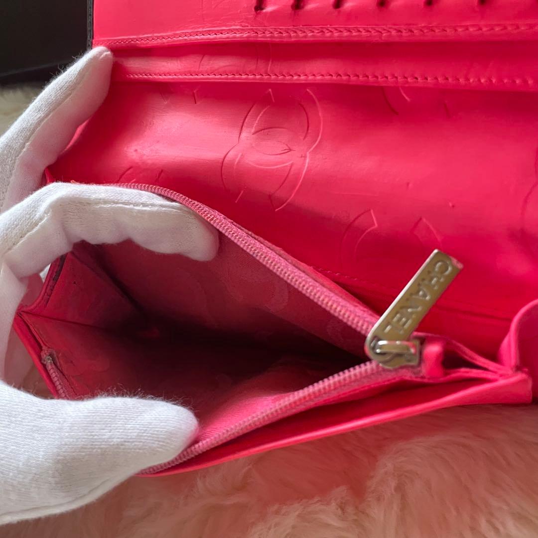 シャネル CHANEL 財布 二つ折りカンボンライン ココ 黒 白 ピンク