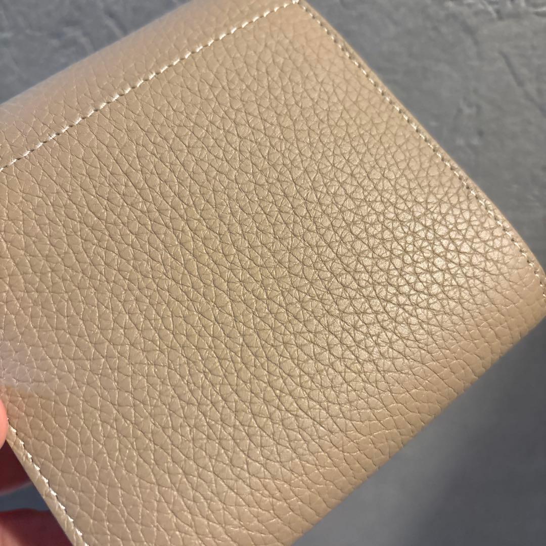 アタオ　トリヨン　グレージュ　レザー 二つ折り財布　美品