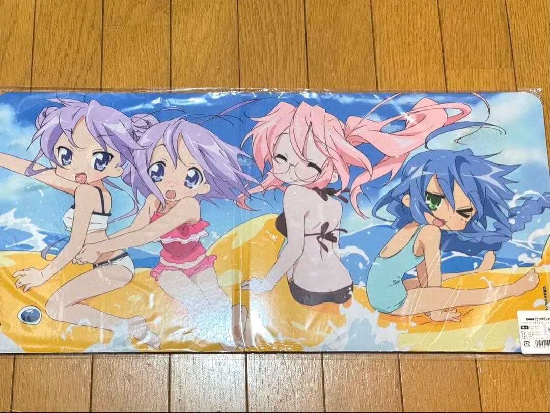 TVアニメ「らき☆すた」 スクラッチ　デスクマット、ビッグアクリルスタンドなど